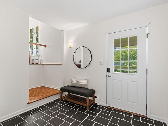 3rd image of 5705 Lois Ln