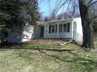 111 High St, Ogdensburg, NJ 07439