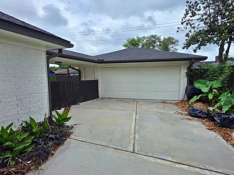 San Sebastian Ln — Photo 6