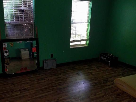 5th image of 6813 Forsythe Dr