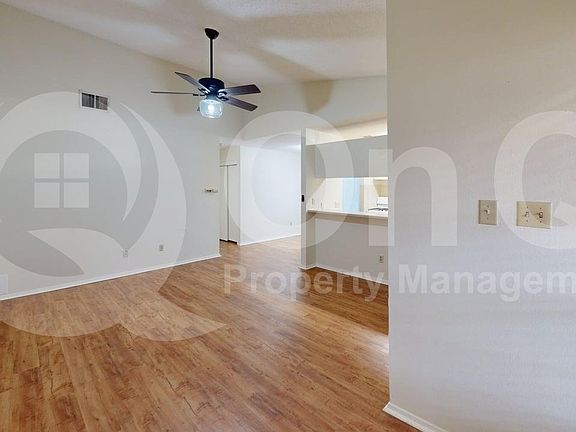 4th image of 405 Burlwood Ct