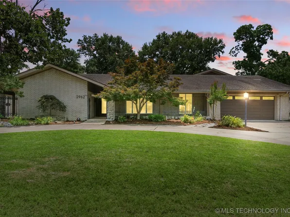 2962 E 56th Ct, Tulsa, OK 74105