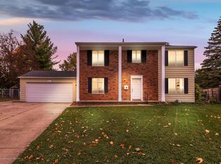 2141 Mark Ave, Lansing, MI 48912