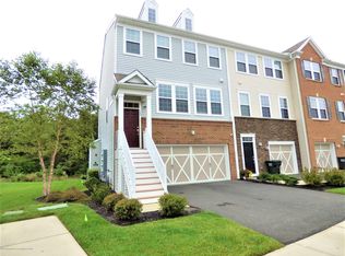 130 Waypoint Dr #1806, Eatontown, NJ 07724