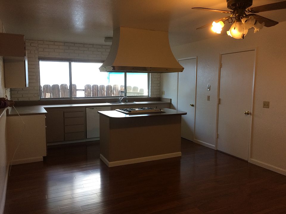 1st image of 17900 San Jacinto Dr