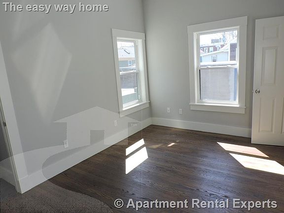 4th image of 194 Western Ave #2