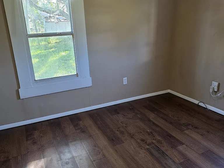 2919 Maine Ave — Photo 10