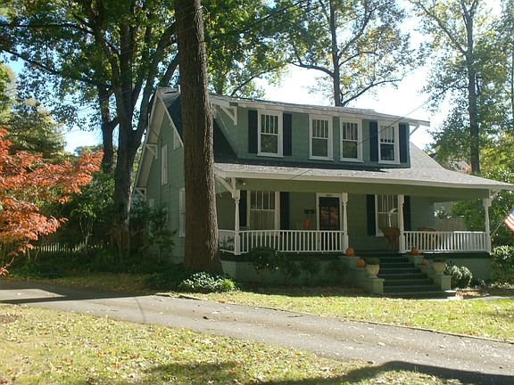 view witth neighbor's driveway