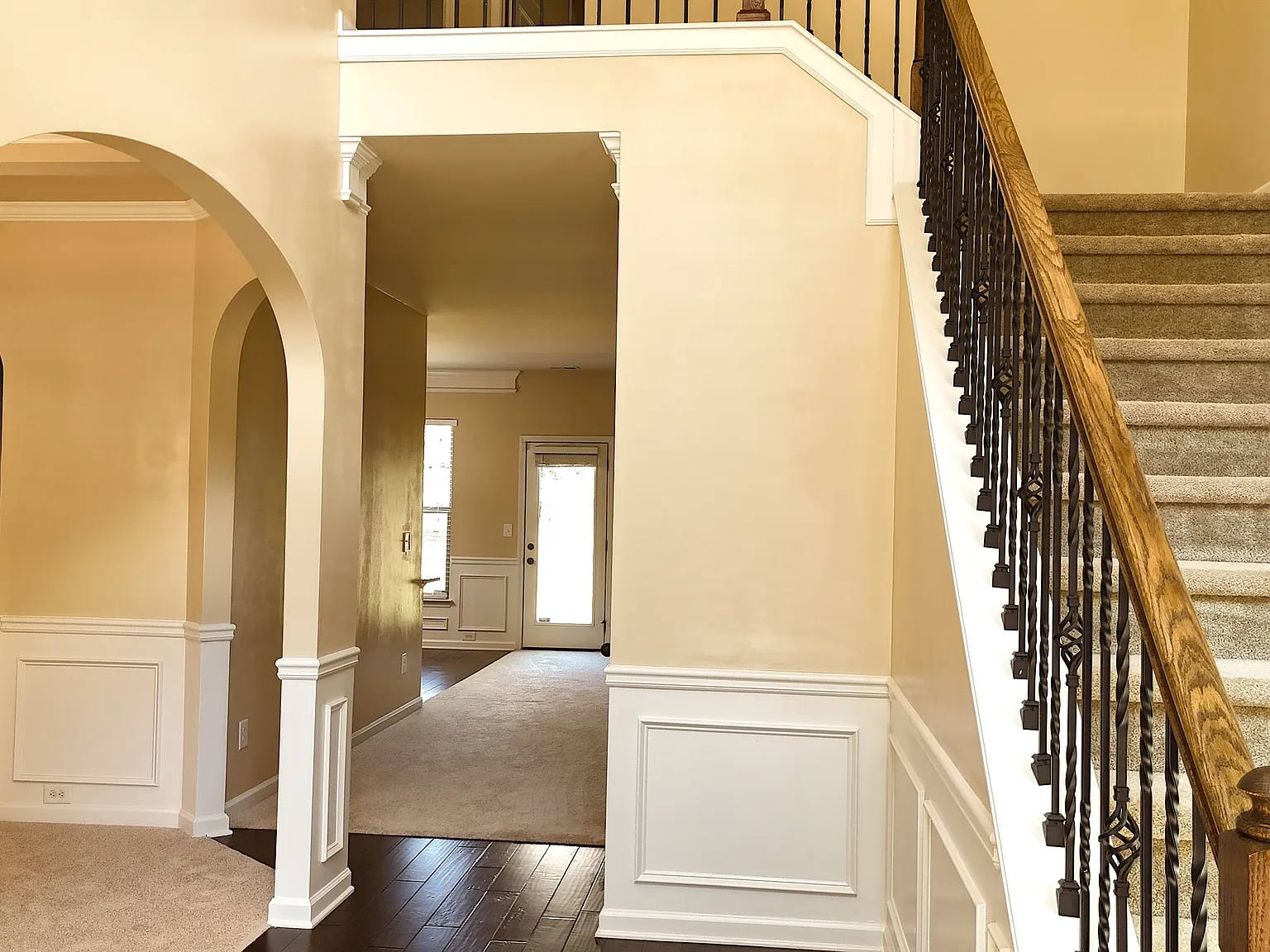 5 bed, 2753 sqft, $3,200 — Photo 4