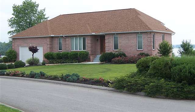 1st image of 178 Scenic Shores Dr