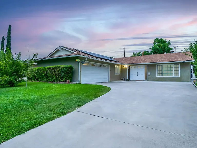 19101 E Ryals Ln — Photo 19