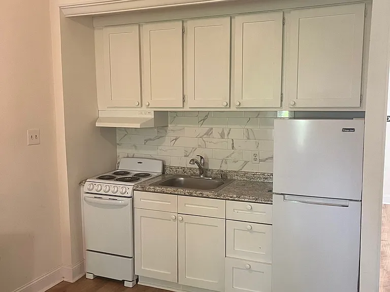 94 Washington St #19 — Photo 6