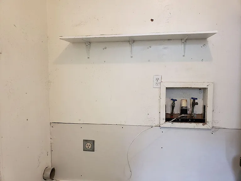219 Stanford St — Photo 22