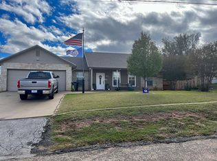 1115 McKinley Ave, Mason, TX 76856