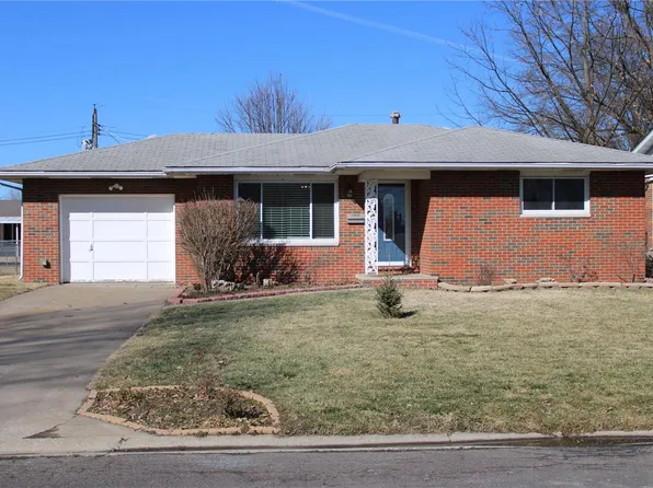 103 Donna Dr, Hartford, IL 62048