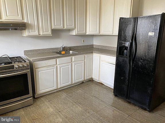 4th image of 631 Cator Ave