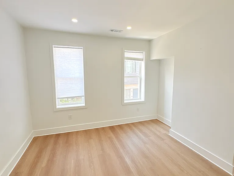2619 Titan St — Photo 20