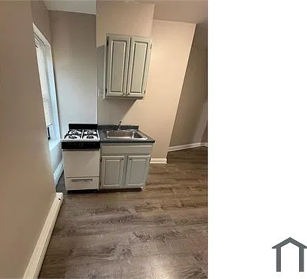 191 Green St — Photo 3