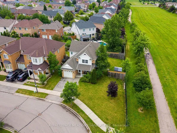 774 Irving Ter, Milton, ON L9T 6H2