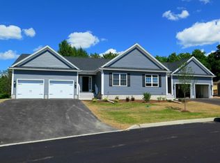 141 Windswept Ln #141, Burlington, VT 05401