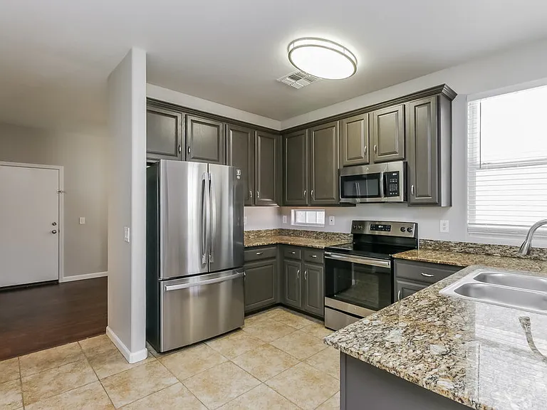 10215 E Isleta Ave — Photo 9
