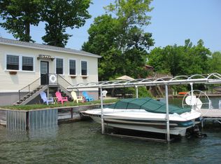 5263 E Bluff Dr, Penn Yan, NY 14527