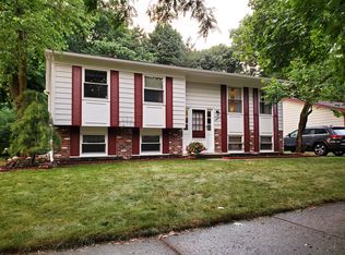8881 Gregory Ln, Plymouth, MI 48170