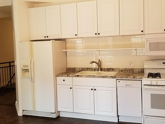 2nd image of 2022 W McLean Ave APT 1