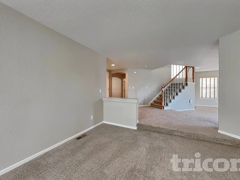 4836 Ireland Ct — Photo 2