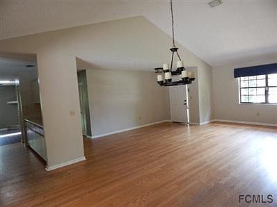 4th image of 77 Forest Hill Dr