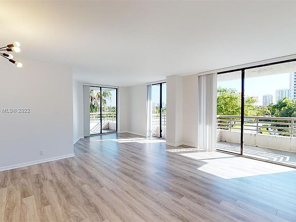 2nd image of 3300 NE 191st St APT 407