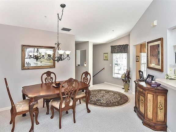 5th image of 821 Montrose Dr Unit 204