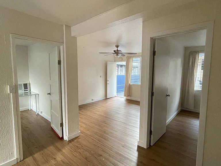 607 Isenberg St #6 — Photo 4