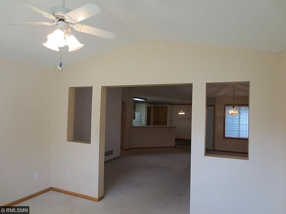 5th image of 8573 Stratford Ln