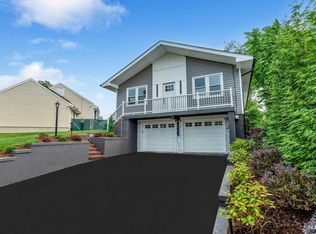 11-10 Long Rd, Fair Lawn, NJ 07410