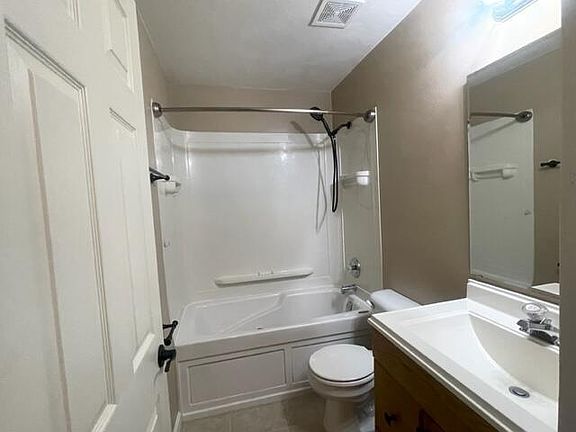 4th image of 228 Eugene Dr NW