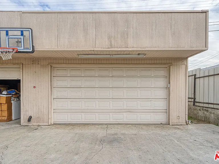 1224 Crenshaw Blvd — Photo 7
