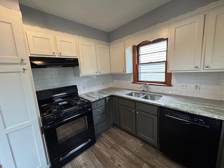 1225 S 16th St — Photo 9