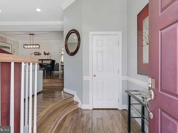 4th image of 8505 Westown Way
