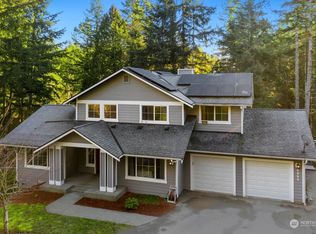 6968 Barnard Way NW, Bremerton, WA 98312