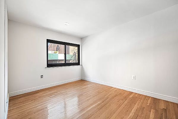 1st image of 50 Prince St APT 2F