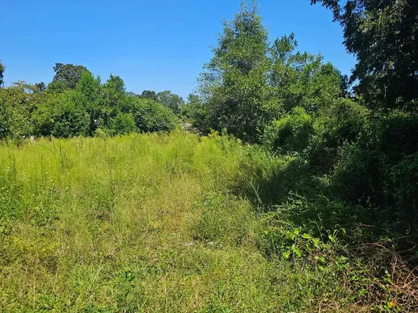 7025 Bittersweet Dr, Pensacola, FL 32506