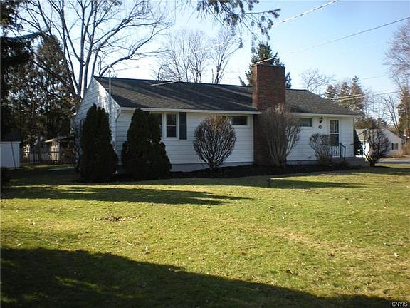 3rd image of 109 Fayette Dr