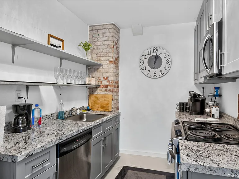 5 Kohlsaat Ct — Photo 26