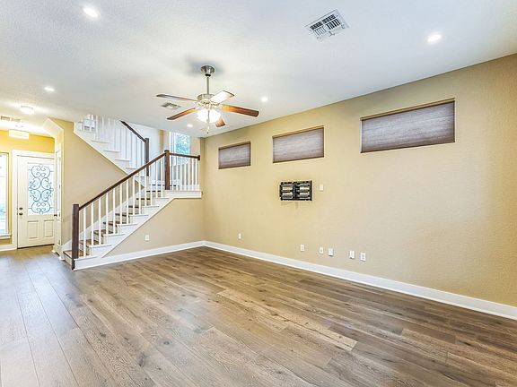 3rd image of 1001 Banyon St