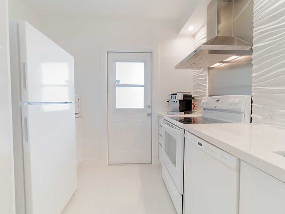 5th image of 3150 N Palm Aire Dr APT 601