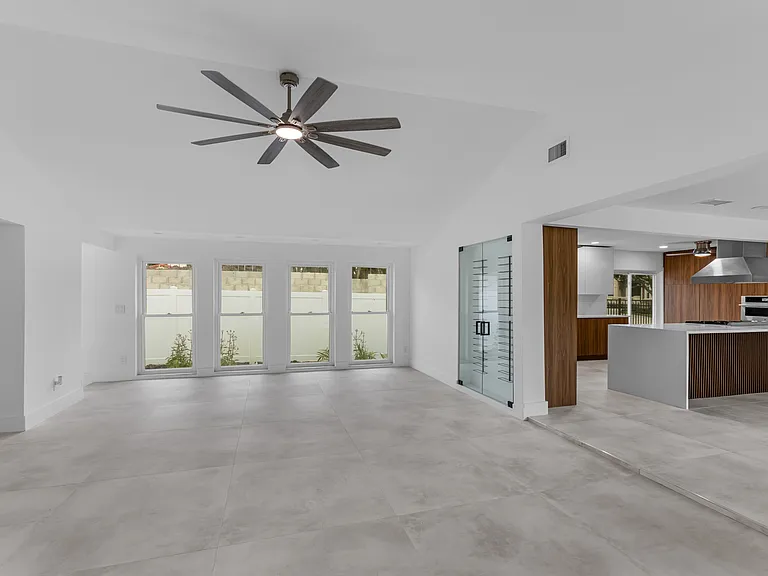 115 Rafael Blvd NE — Photo 9