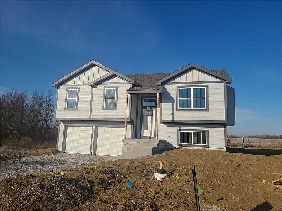 1st image of 2224 Pemberton Dr