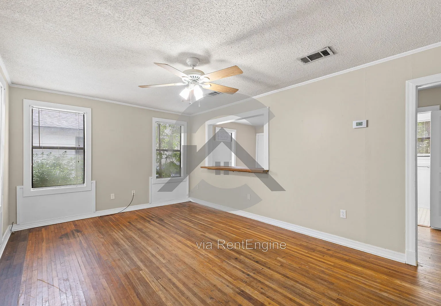 2 bed, 1.0 bath, 768 sqft, $925 — Photo 3