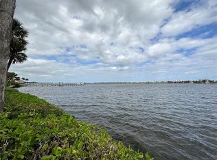 100 Waterway Dr S APT 110, Lantana, FL 33462